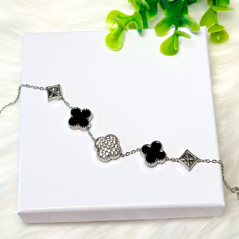 Silver Plated Black Clover‎ Bracelet With Cluster Stones
